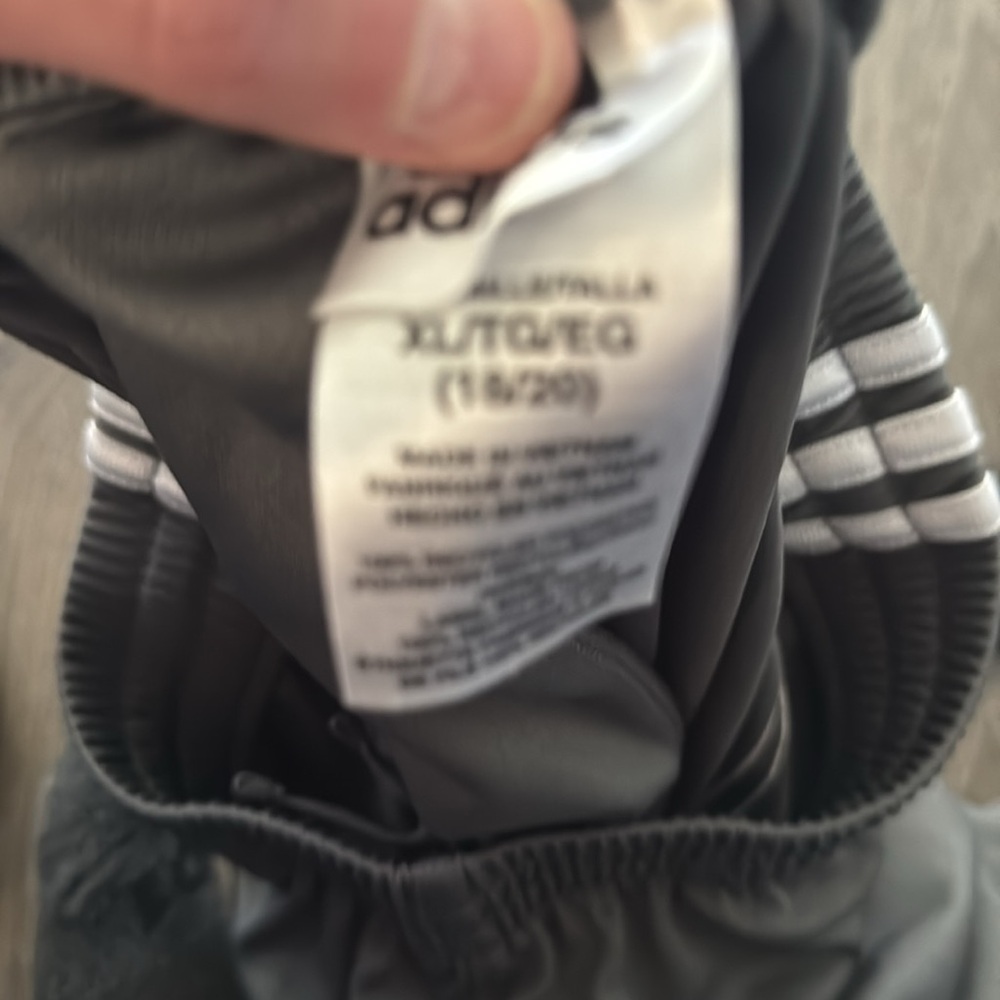 Lot of 2 pair of Adidas boys Kids Size XL Gray & Navy Athletic Shorts Set - Picture 2 of 8